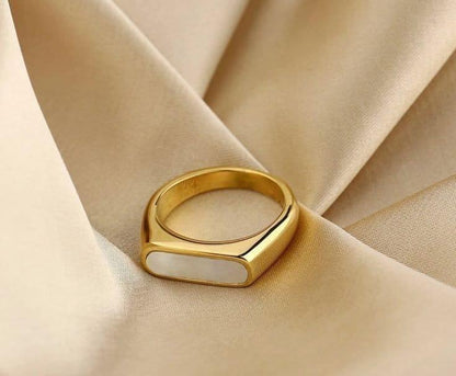 Chic Gold Plated Pearl Ring for Women - 1 Pc Plain Design